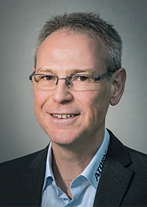 Martin Hochmuth - Membro della direzione dei prodotti, delle vendite elettroniche, IT e amministrazione